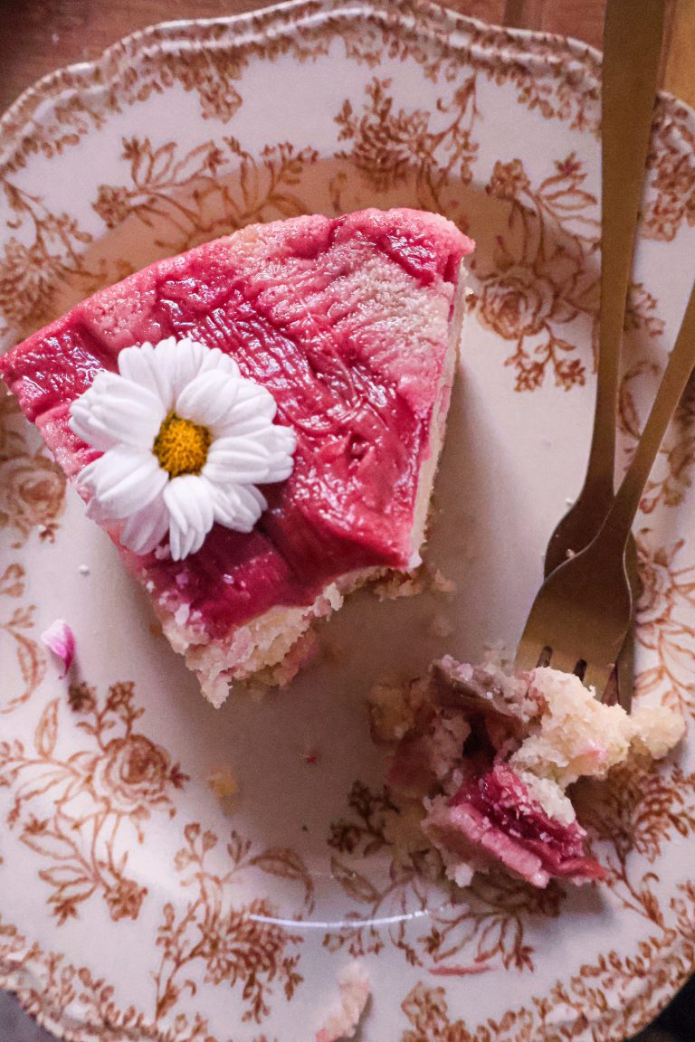 Gâteau Renversé Vegan à la Rhubarbe