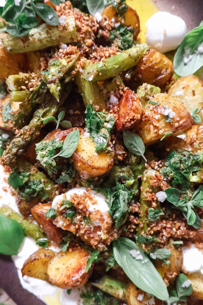 Pommes de Terre & Asperges Rôties au Four - Vegan