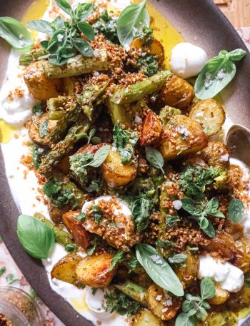Pommes de Terre & Asperges Rôties au Four - Vegan