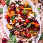 Salade de Pêches, Tomate Cerises et Feta Vegan
