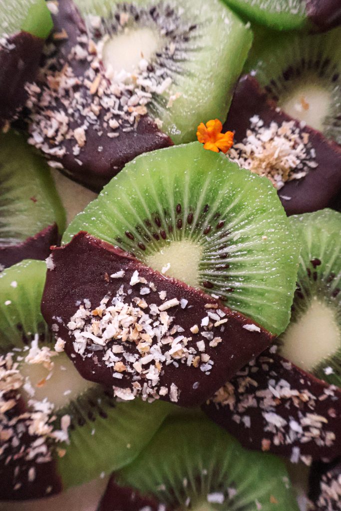 Kiwis Enrobés de Chocolat Noir Vegan