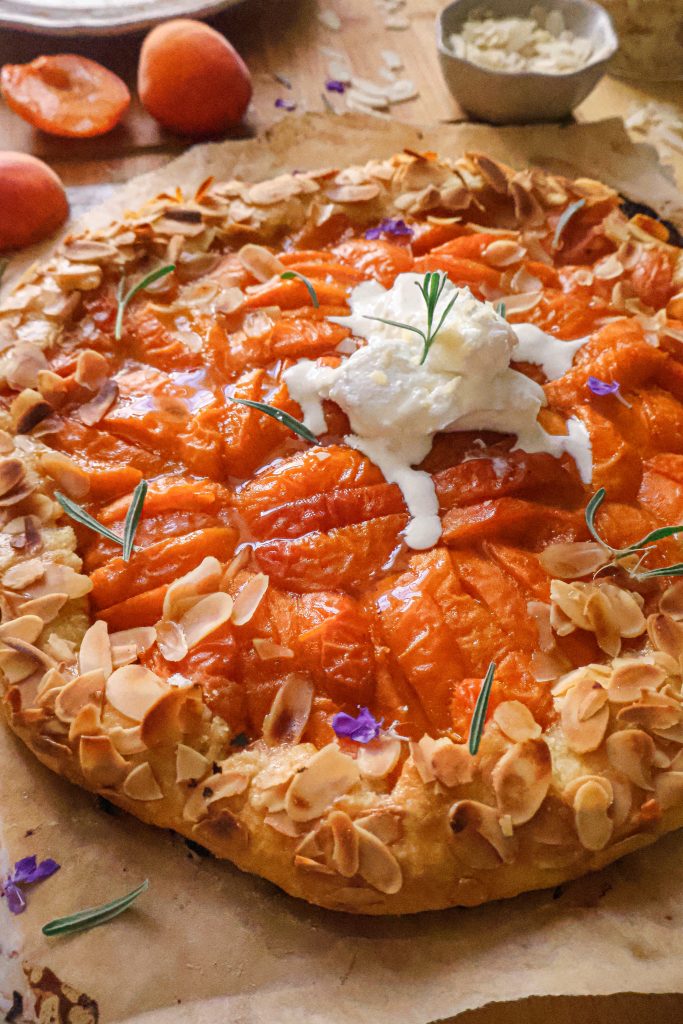 Galette Rustique Vegan Abricots et Amandes