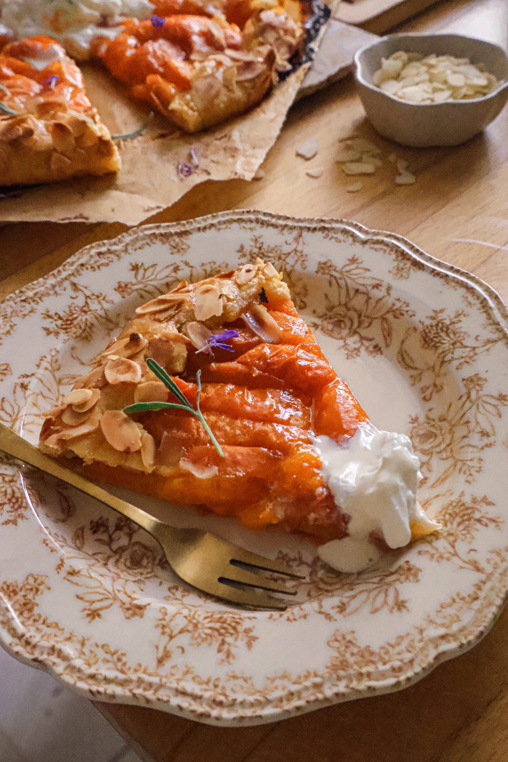 Galette Rustique Vegan Abricots et Amandes