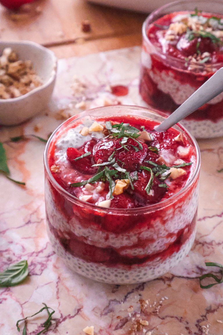 Pudding de Chia aux Fraises Rôties