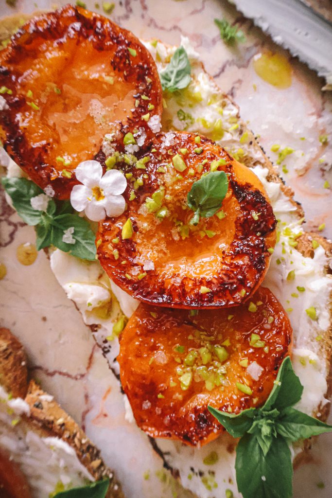 Toasts Abricots Caramélisés & Cream Cheese Vegan