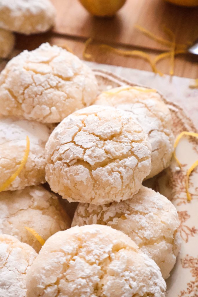 Biscuits Craquelés Vegan aux Pelures de Citron