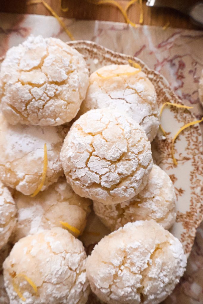 Biscuits Craquelés Vegan aux Pelures de Citron