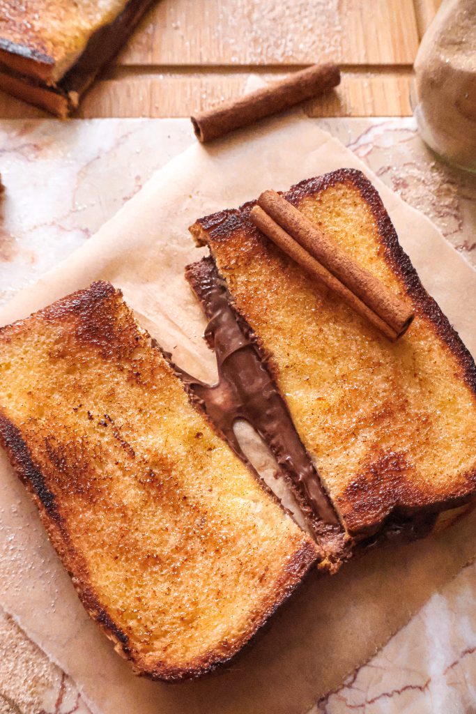 Toasts Sucre de Cannelle et Pâte à Tartiner Vegan
