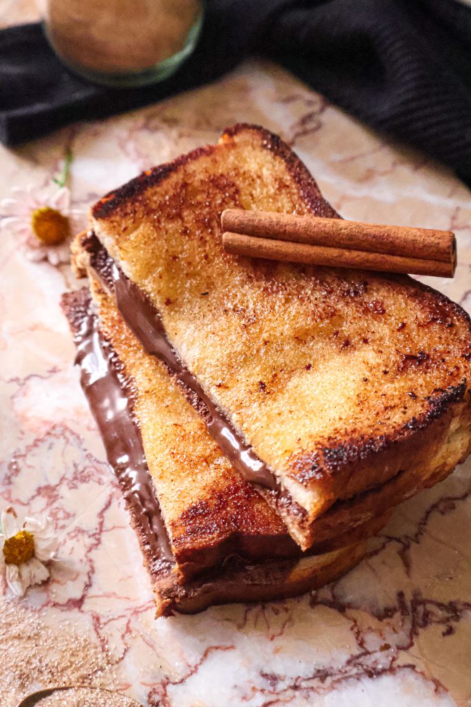 Toasts Sucre de Cannelle et Pâte à Tartiner Vegan