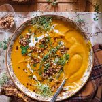 Soupe Vegan de Butternut, Carottes & Patate Douce Rôties au Four